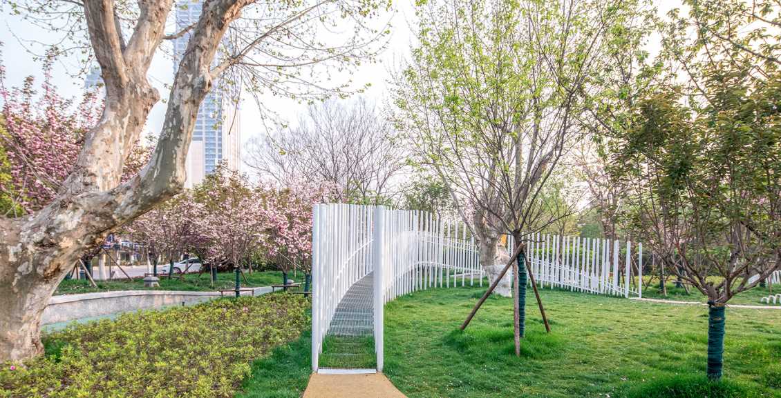 甘肃非标定制滑梯：如何保养不锈钢滑梯？