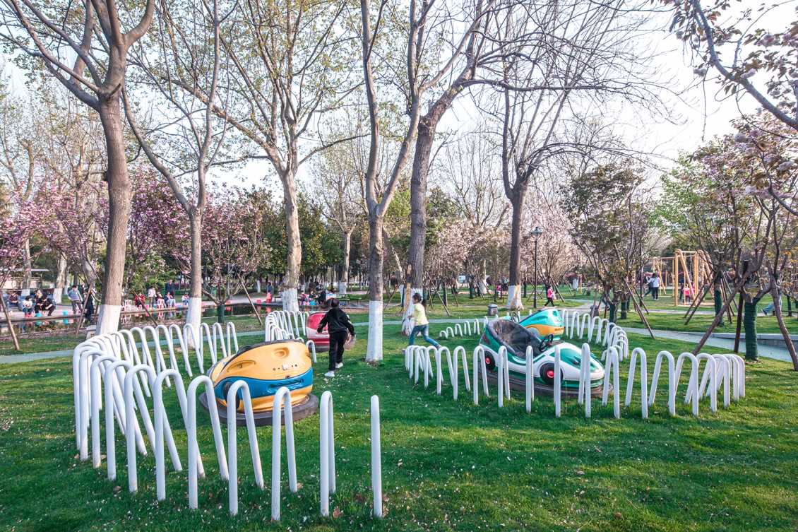 甘肃非标定制滑梯：不锈钢滑梯的工艺及基础知识