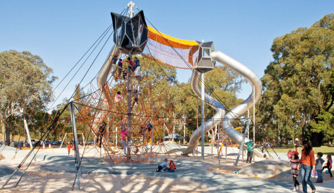 甘肃主题乐园定制:绳索攀爬设备注意事项